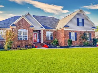 3906 Tasha Dr, Hope Mills, NC 28348