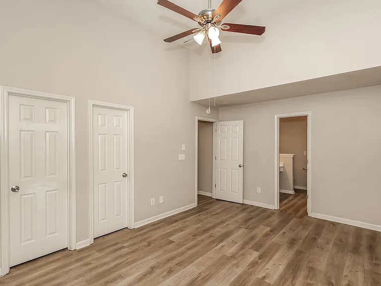 4423 Ravenwood Dr — Photo 11