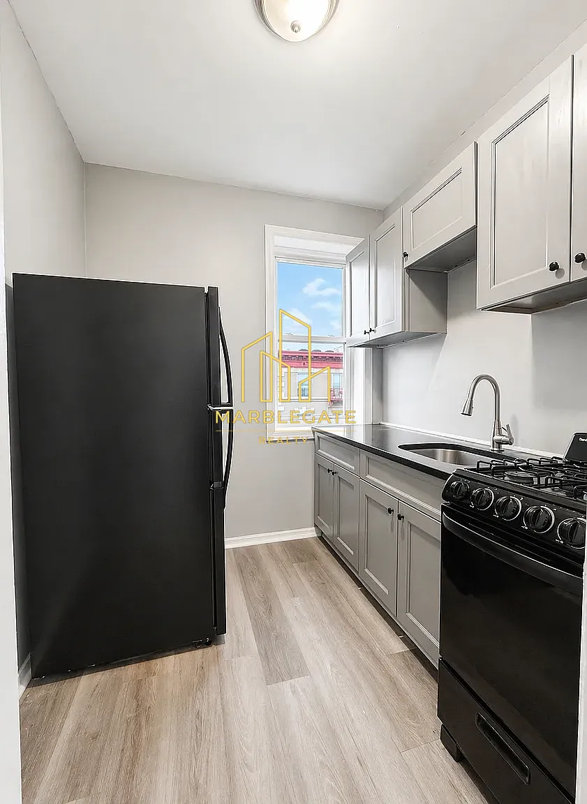 1 bed, 650 sqft, $1,600 — Photo 2