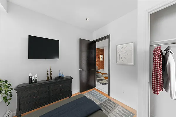 Rented by Vector New York, LLC | media 17