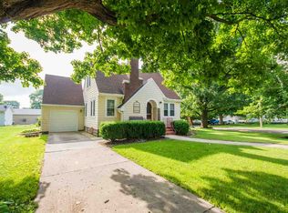 428 S Locust St, Tremont, IL 61568