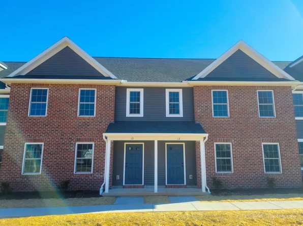 12 Skip Ln, Carlisle, PA