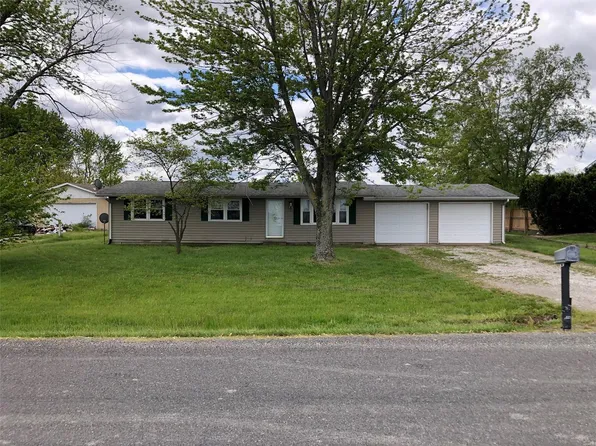 18218 Water Tower Rd, Carlyle, IL 62231