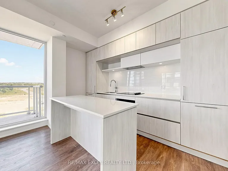 6 David Eyer Rd #602 — Photo 19