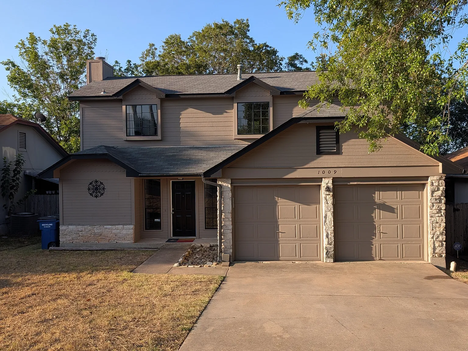3 bed, 2.5 bath, 1422 sqft, $2,795 — Photo 1