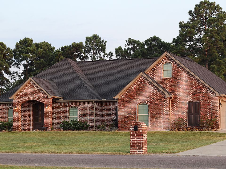 1st image of 725 Jacob Cir