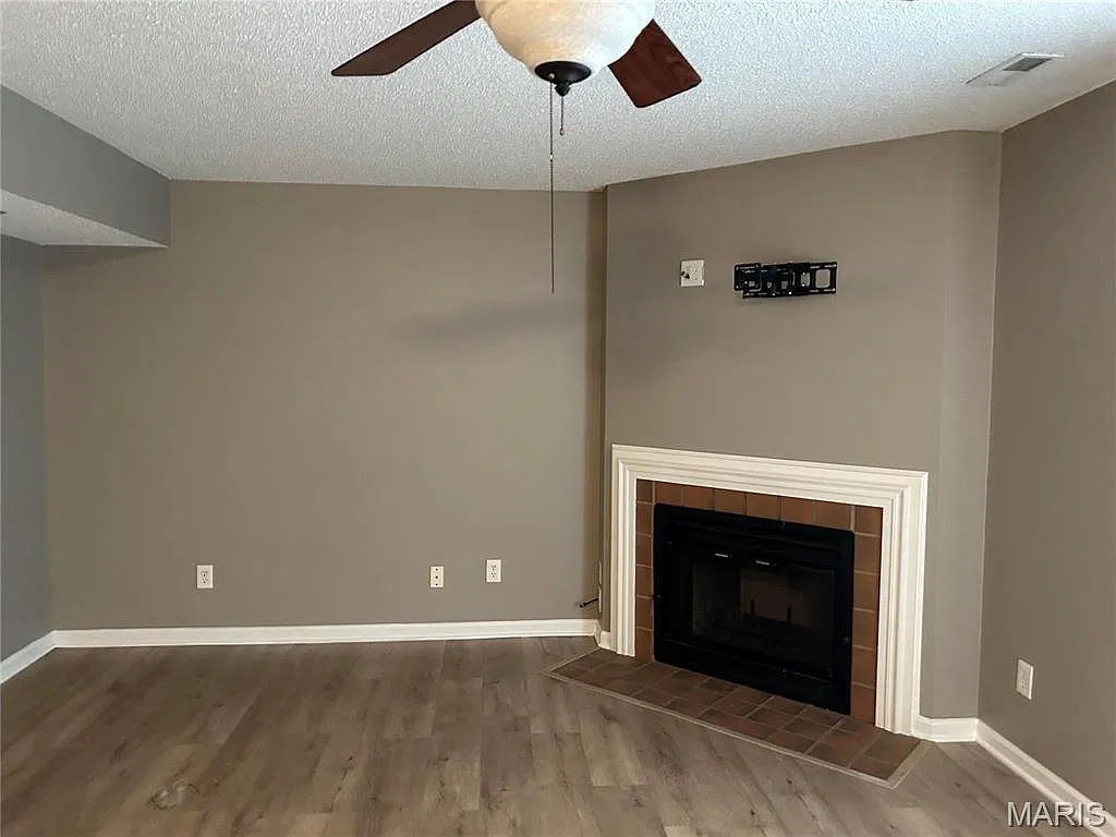 2 bed, 1.0 bath, $1,550 — Photo 3