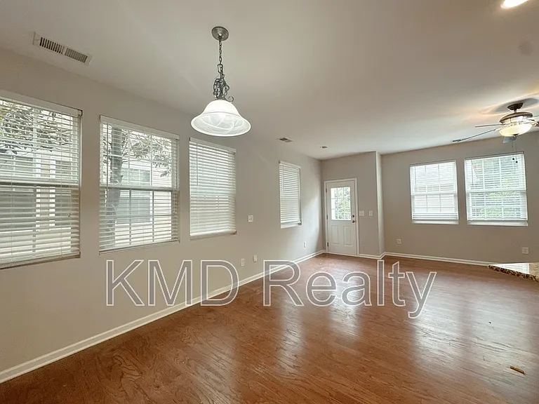 11228 Cedar Walk Ln — Photo 4