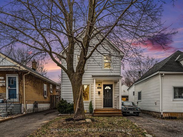 978 Admiral Ave, Ottawa, ON K1Z 6L9
