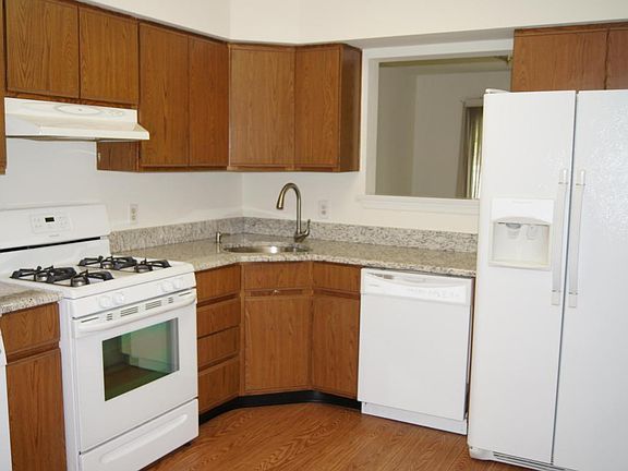 3rd image of 1803 Breckenridge Pl