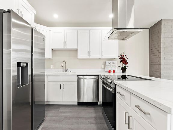 Kitchen with all new stainless steel appliances, Quartz countertops, and cabinets