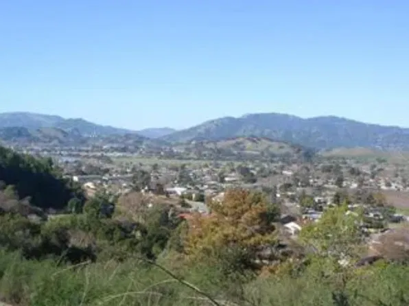 1 Silver Oaks Ct, San Rafael, CA 94903