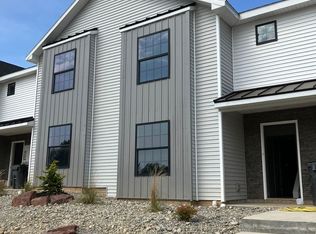 6 Pointer Ct, York, PA 17408