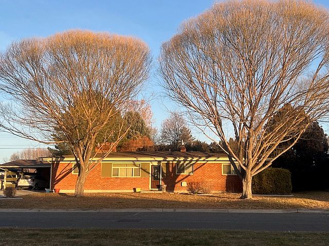 1st image of 120 Larkspur Dr