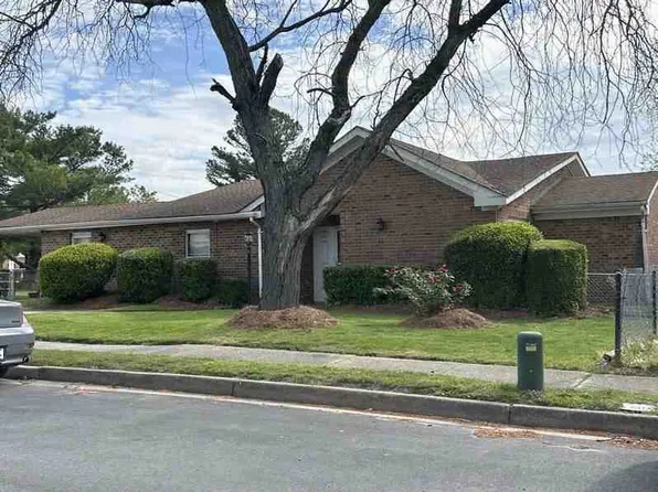 1070 Rainey Dr, Norfolk, VA 23504