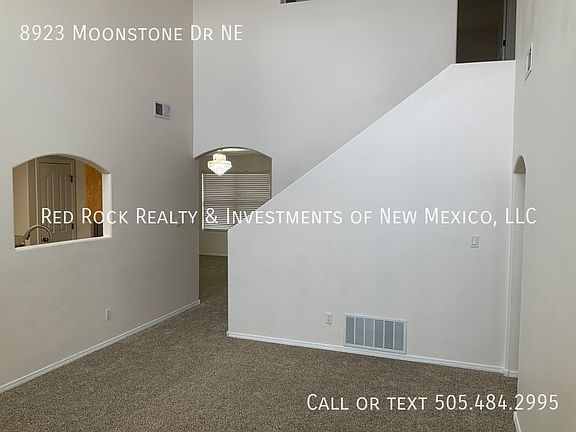 3rd image of 8923 Moonstone Dr NE