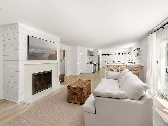 4th image of 11 Sunset Beach Rd