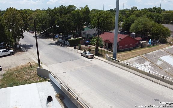 5th image of 273 N San Felipe Ave