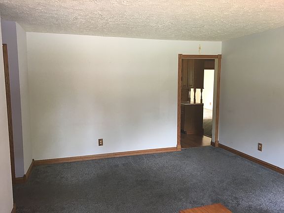 2nd image of 1426 N Moores Mnr
