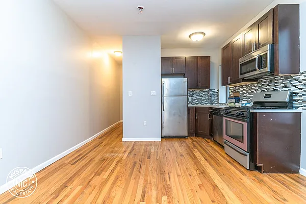 Rented by MySpaceNYC | media 13