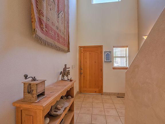 4th image of 4228 New Vistas Ct NW