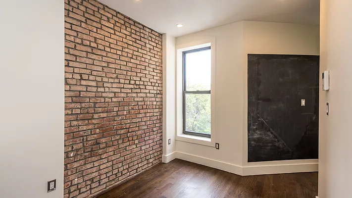 Rented by Nooklyn NYC LLC | media 19