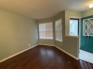 4 Hawthorne Rd, North Brunswick, NJ 08902