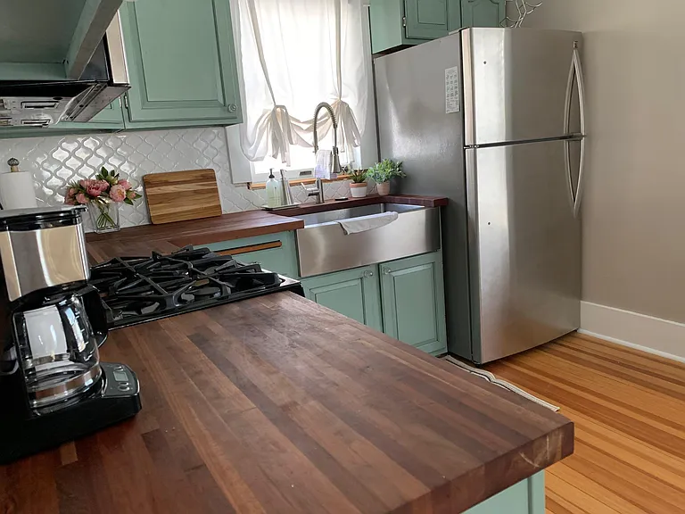 2608 Leclaire St #UPSTAIRS — Photo 32