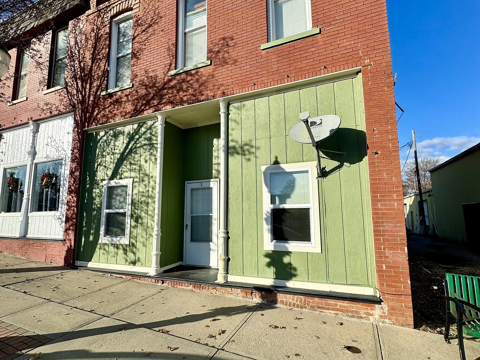 617 East 4th Street - 3 — Photo 1