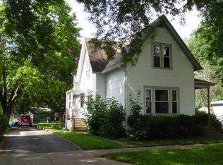 1208-1210 Lawe St, Green Bay, WI 54301