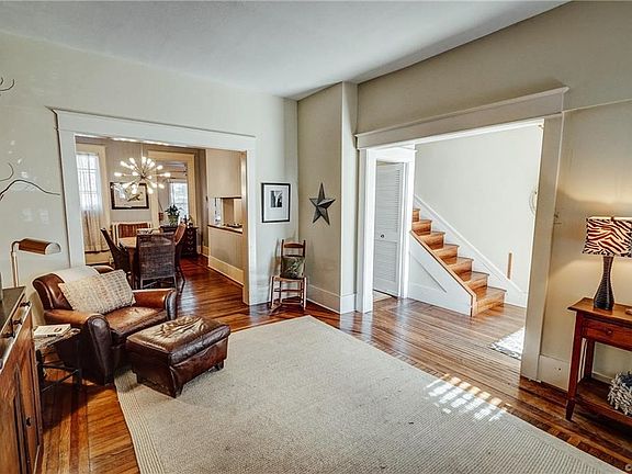 5th image of 3112 Floyd Ave