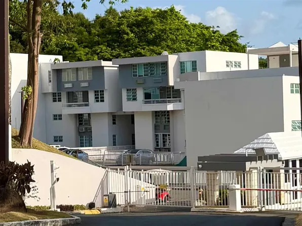 13 Camino Los Baez, Guaynabo, PR 00971