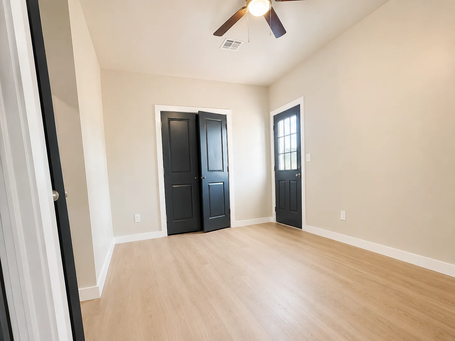 3 bed, 1150 sqft, $1,350 — Photo 4