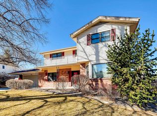 6817 S Hill St, Littleton, CO 80120