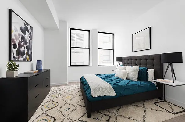 Rented by Safdie Realty Group | media 17