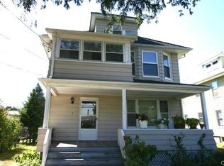 8 Gregory Blvd, Norwalk, CT 06855