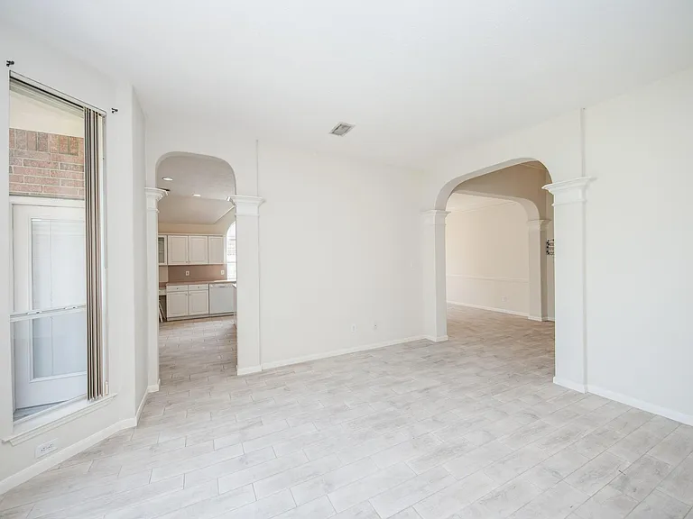 703 Acacia Pl — Photo 19