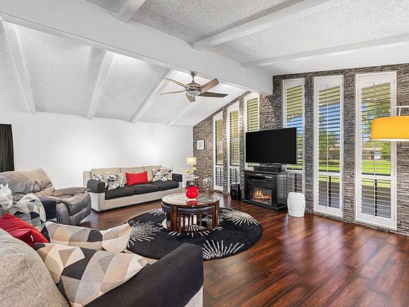 3rd image of 73450 Country Club Dr Space 269