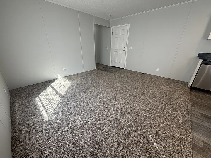38000 Le Chateau Blvd #476 — Photo 3