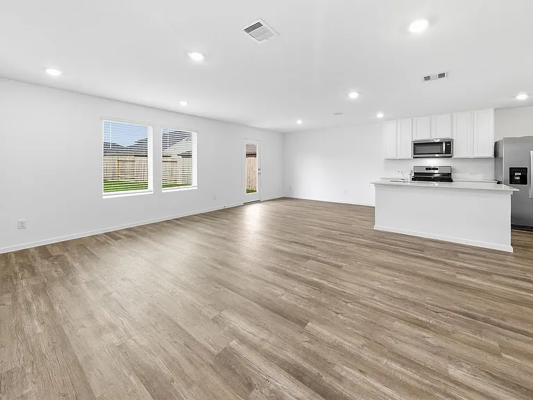 40810 Hawthorne Glades St — Photo 9