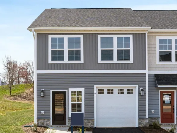 225 Sunbird Ln, Waynesboro, VA 22980