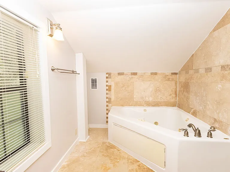 3259 Ozark Cir — Photo 26