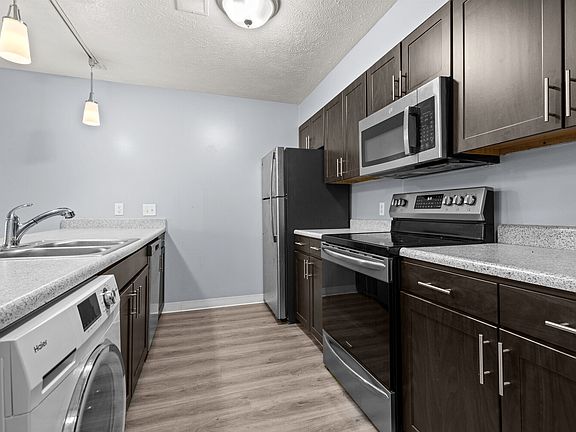 3rd image of 831 Brookside Dr #801111