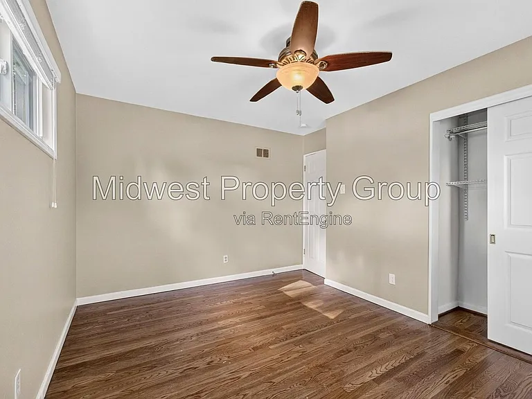 1205 Acredale Dr — Photo 12