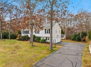 7 Portside Dr, Bourne, MA 02532