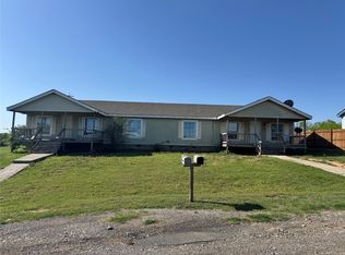 196 Rolling Gln, Springtown, TX 76082