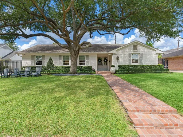 6248 Burgoyne Rd, Houston, TX 77057