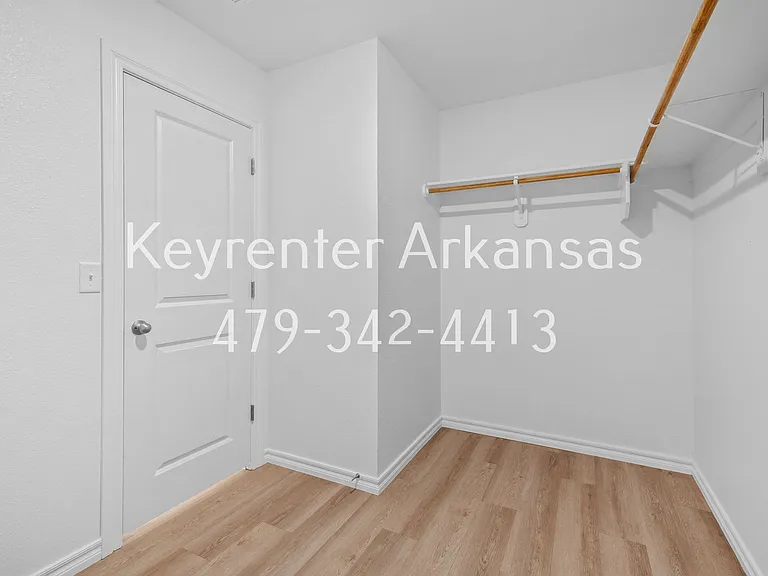1317 Bates St — Photo 19