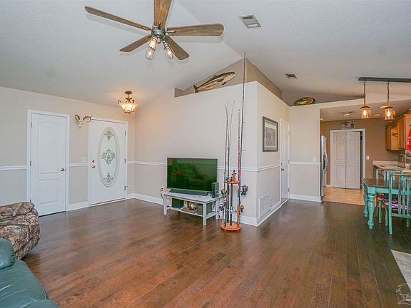 5th image of 4290 Castille Ave