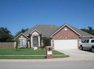 472 Highgrove Dr, Blanchard, OK 73010